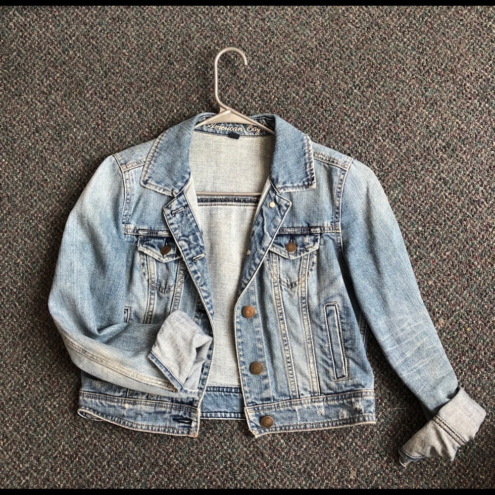 Light wash jean jacket